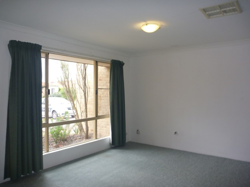 17 Trigger Plant Avenue, Ellenbrook WA 6069