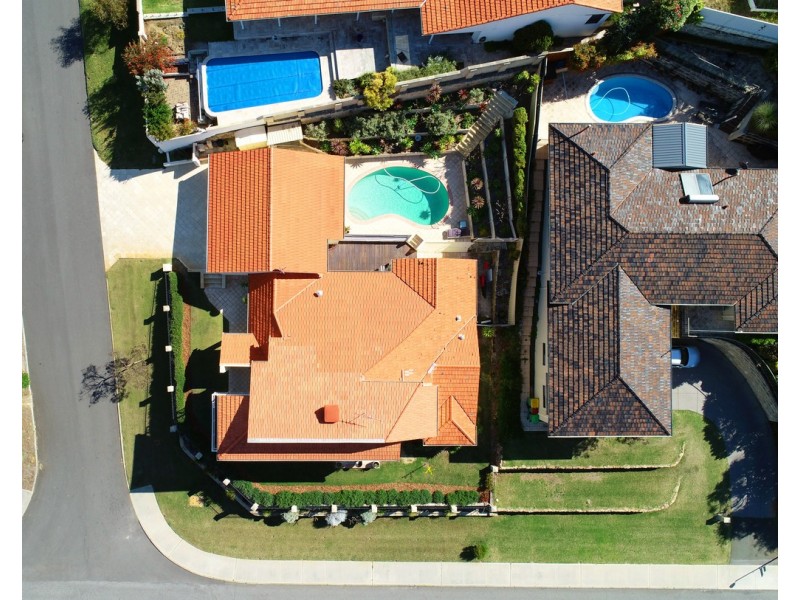 2 Carinya Place, City Beach WA 6015