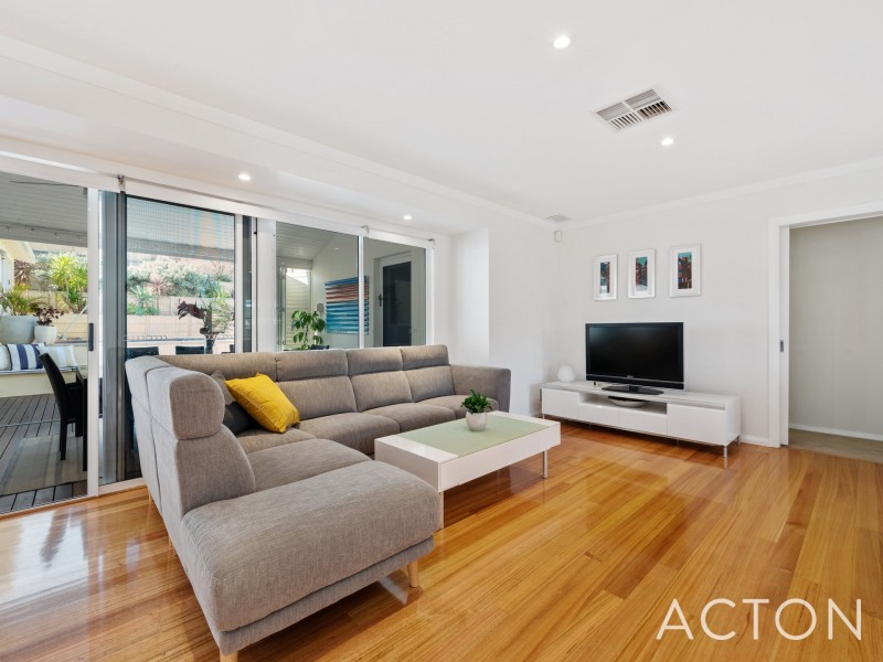 2 Carinya Place, City Beach WA 6015