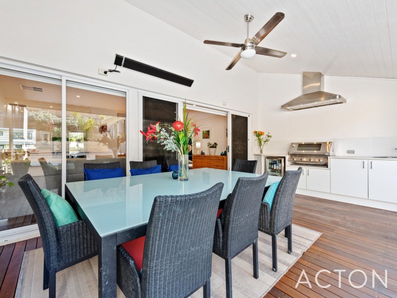 2 Carinya Place, City Beach WA 6015