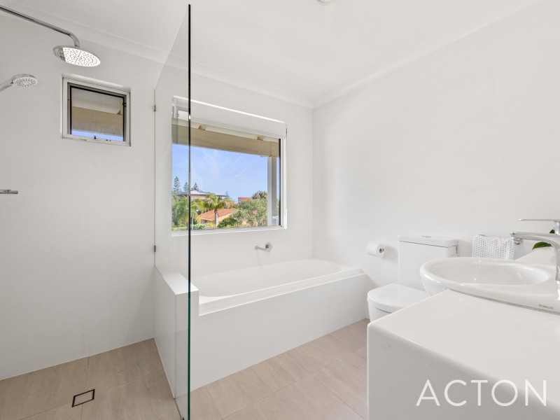 2 Carinya Place, City Beach WA 6015