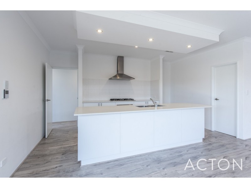 48 Lancewood Street, Banksia Grove WA 6031