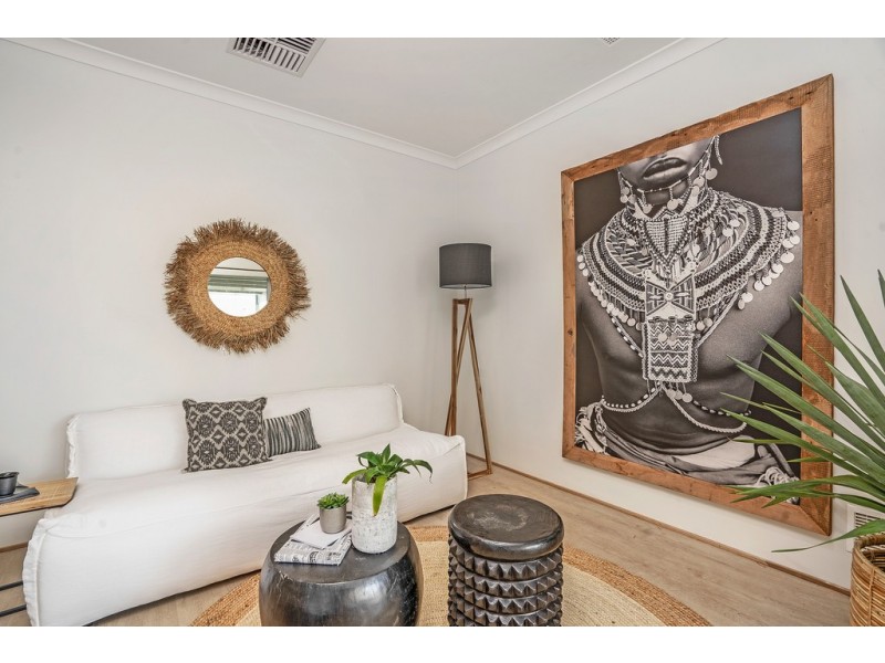 1/16 Wallace Street, Belmont WA 6104