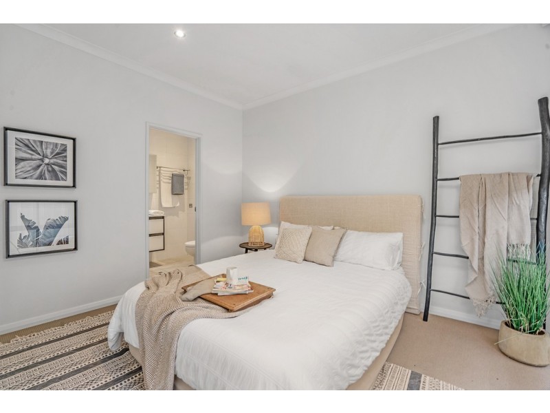 1/16 Wallace Street, Belmont WA 6104