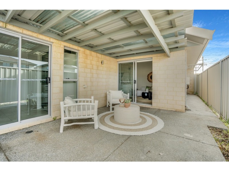 1/16 Wallace Street, Belmont WA 6104