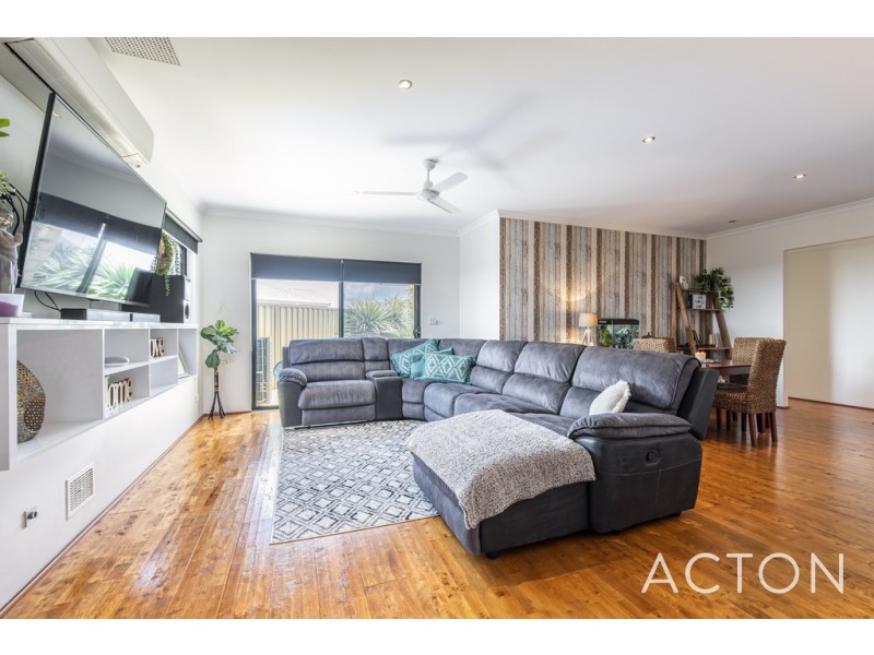 15 Newbury Way, Alkimos WA 6038