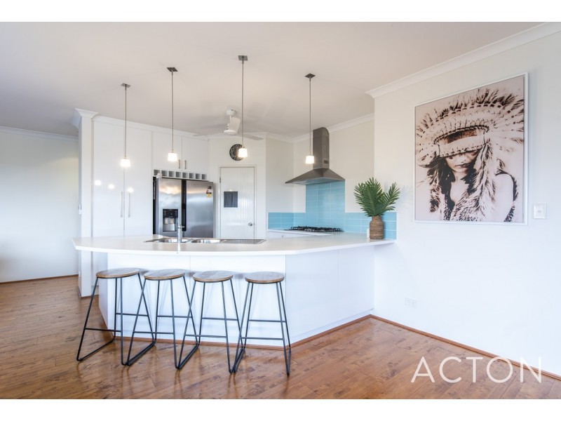 15 Newbury Way, Alkimos WA 6038