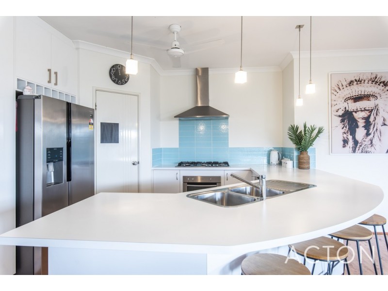 15 Newbury Way, Alkimos WA 6038