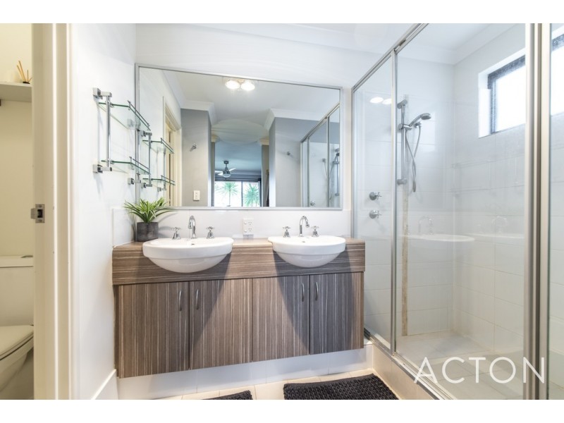 15 Newbury Way, Alkimos WA 6038