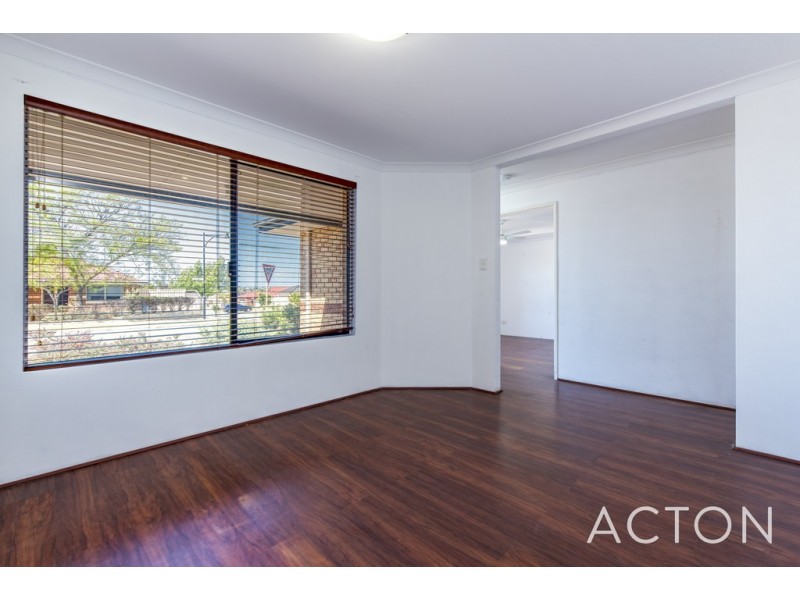 8 Tetbury Road, Butler WA 6036