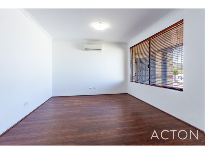 8 Tetbury Road, Butler WA 6036