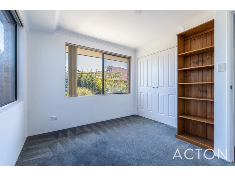 8 Tetbury Road, Butler WA 6036