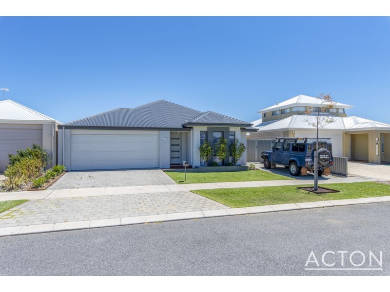 12 Giallo Way, Eglinton WA 6034