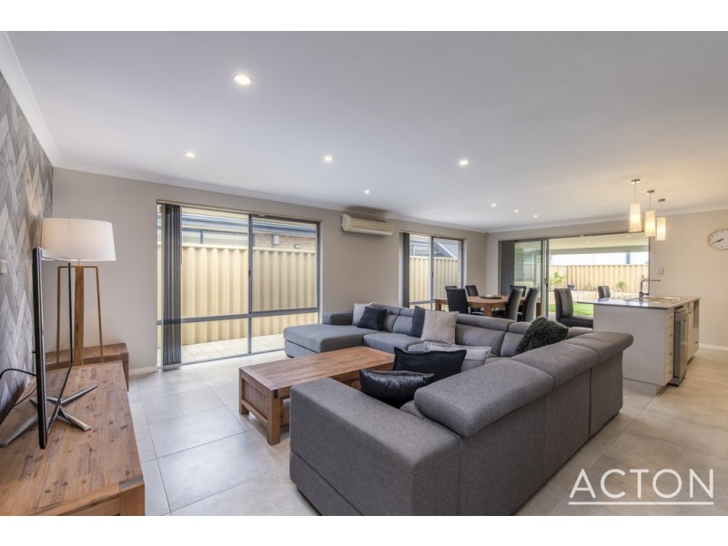 27 Windermere Chase, Butler WA 6036