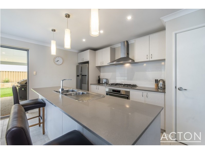 27 Windermere Chase, Butler WA 6036