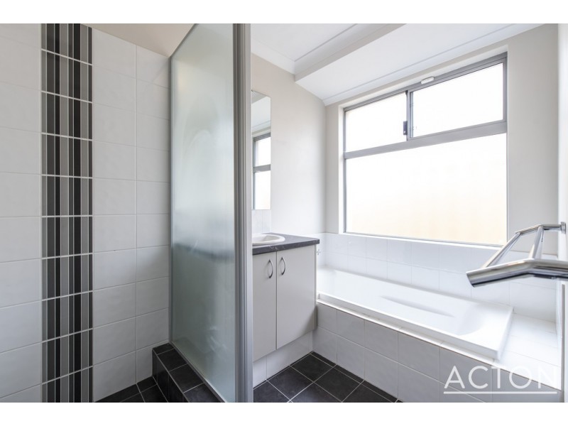 27 Windermere Chase, Butler WA 6036