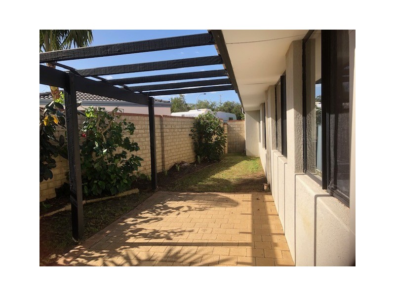 50 Fowey Loop, Mindarie WA 6030