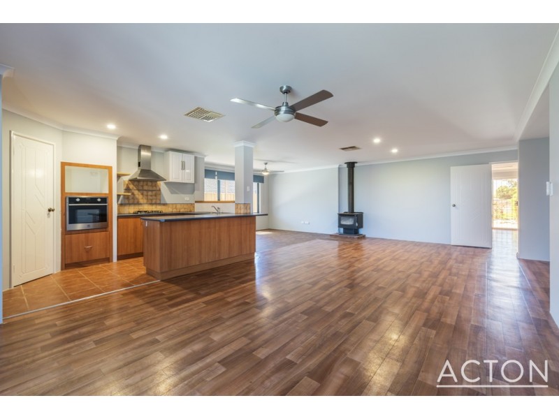 29 Mousehole Crescent, Yanchep WA 6035