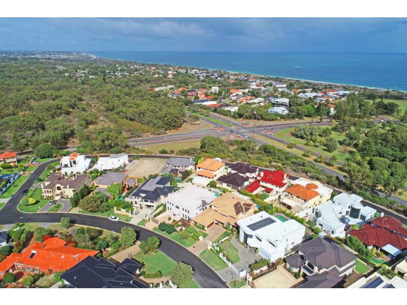 33 Windarra Drive, City Beach WA 6015
