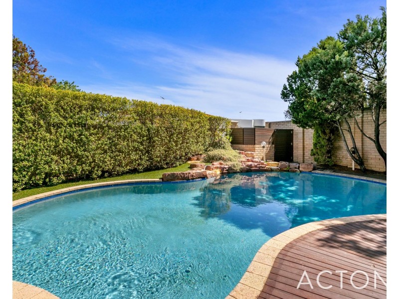 33 Windarra Drive, City Beach WA 6015