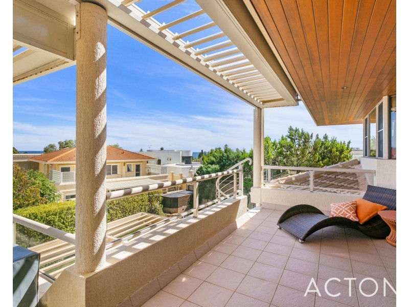 33 Windarra Drive, City Beach WA 6015