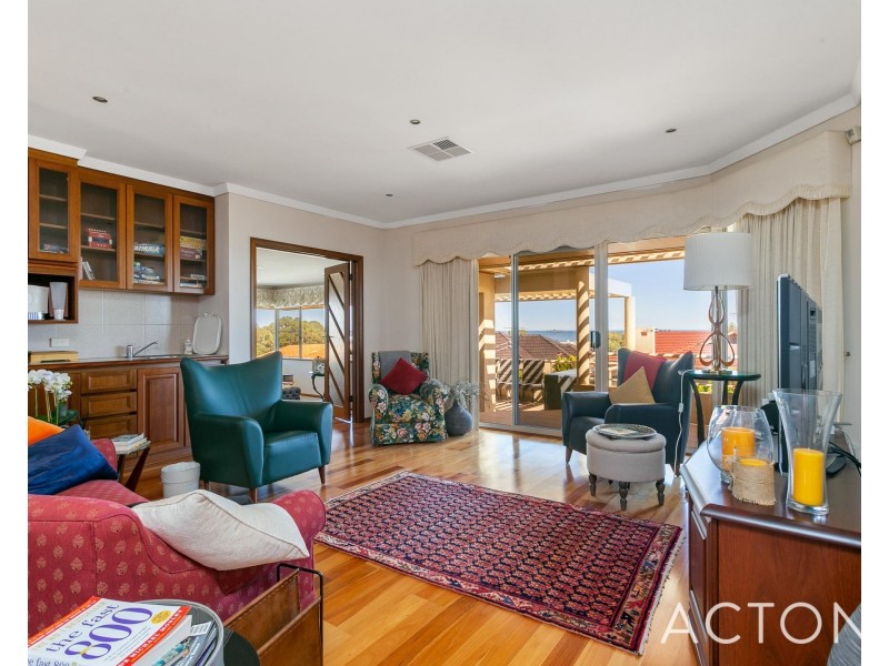 33 Windarra Drive, City Beach WA 6015