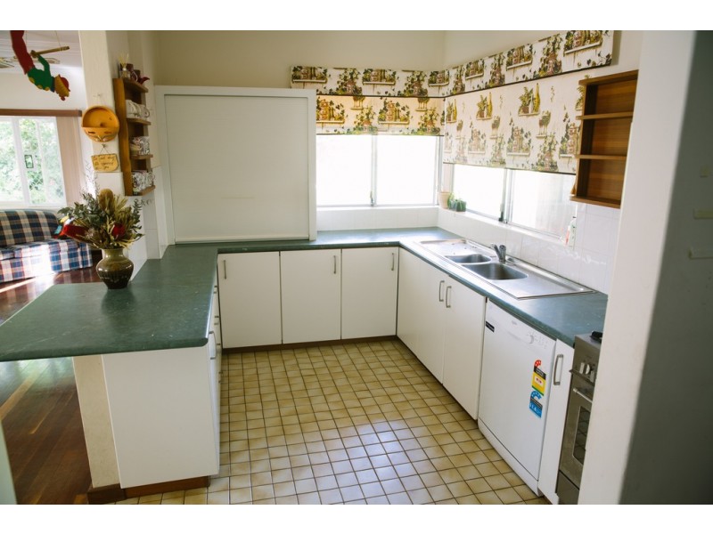 10 Kincardine Crescent, Floreat WA 6014