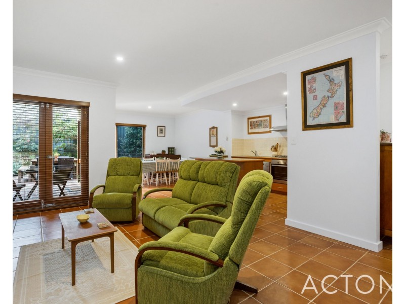 18A Wongan Ave, White Gum Valley WA 6162