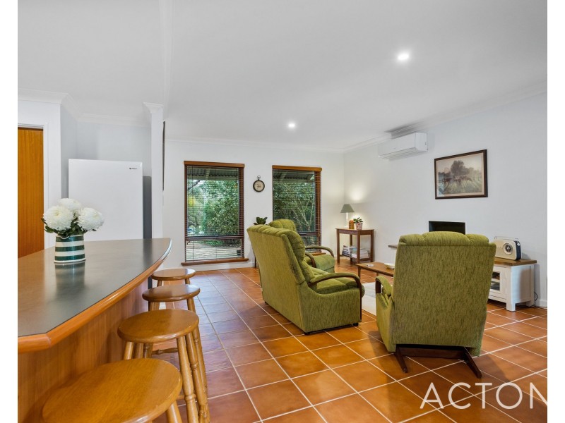 18A Wongan Ave, White Gum Valley WA 6162