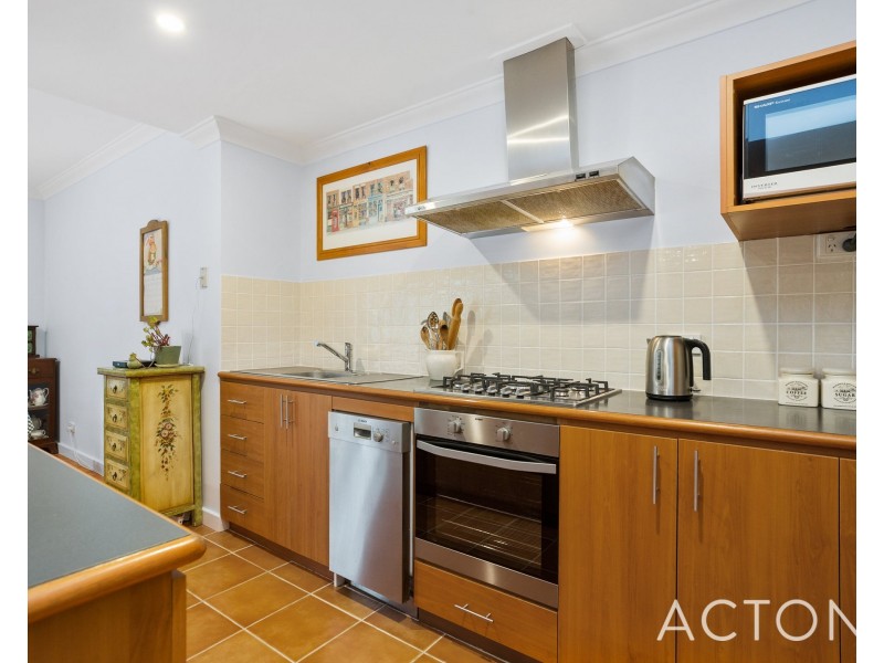 18A Wongan Ave, White Gum Valley WA 6162