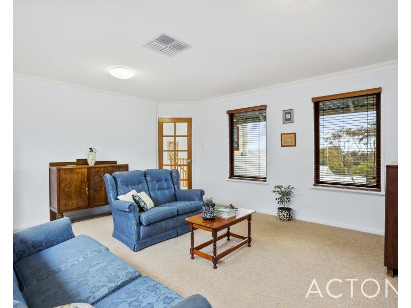18A Wongan Ave, White Gum Valley WA 6162