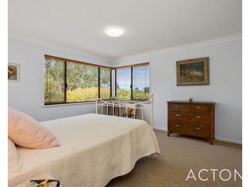 18A Wongan Ave, White Gum Valley WA 6162