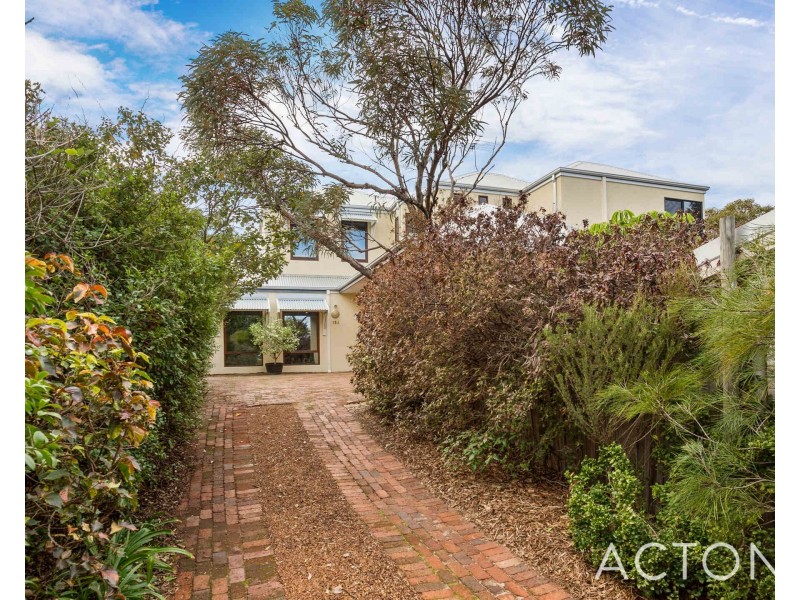 18A Wongan Ave, White Gum Valley WA 6162