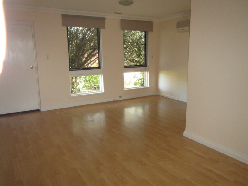 1/19 Odin Road, Innaloo WA 6018