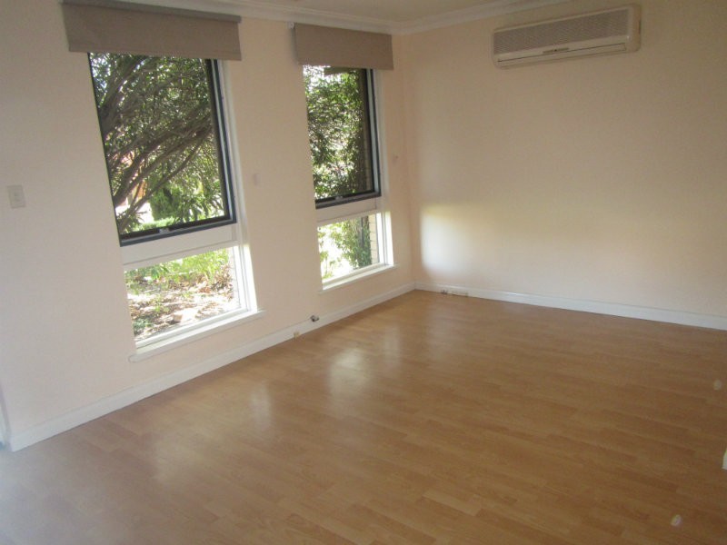 1/19 Odin Road, Innaloo WA 6018