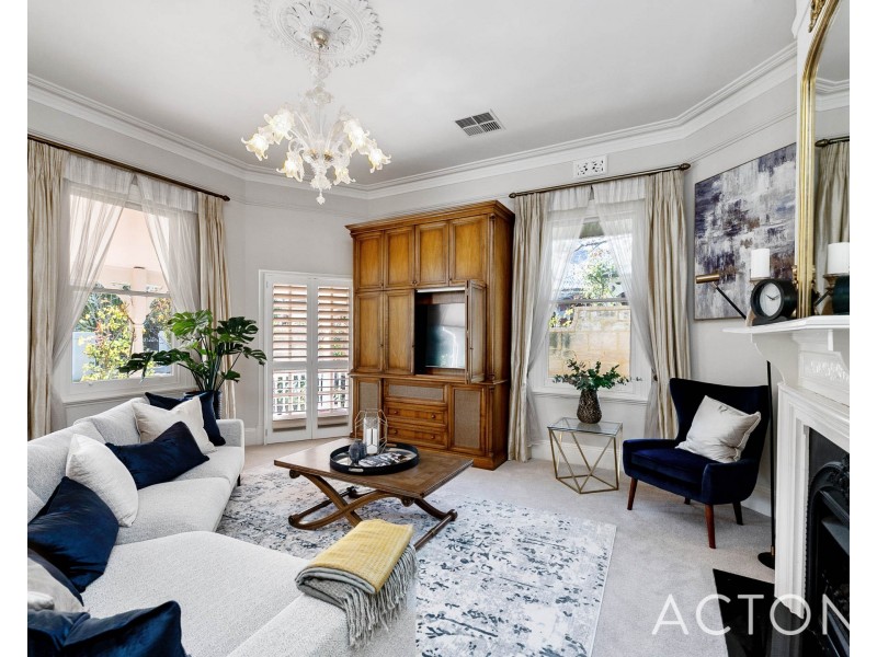 8 Riley Road, Claremont WA 6010