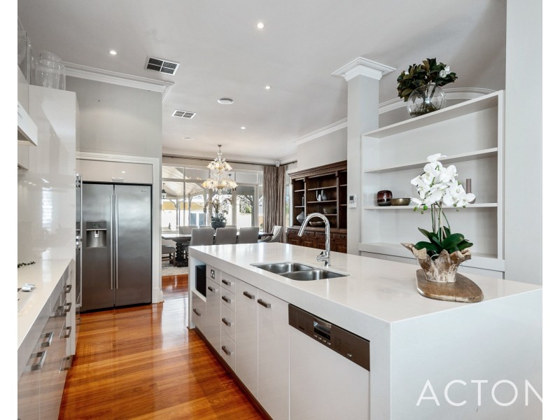 8 Riley Road, Claremont WA 6010