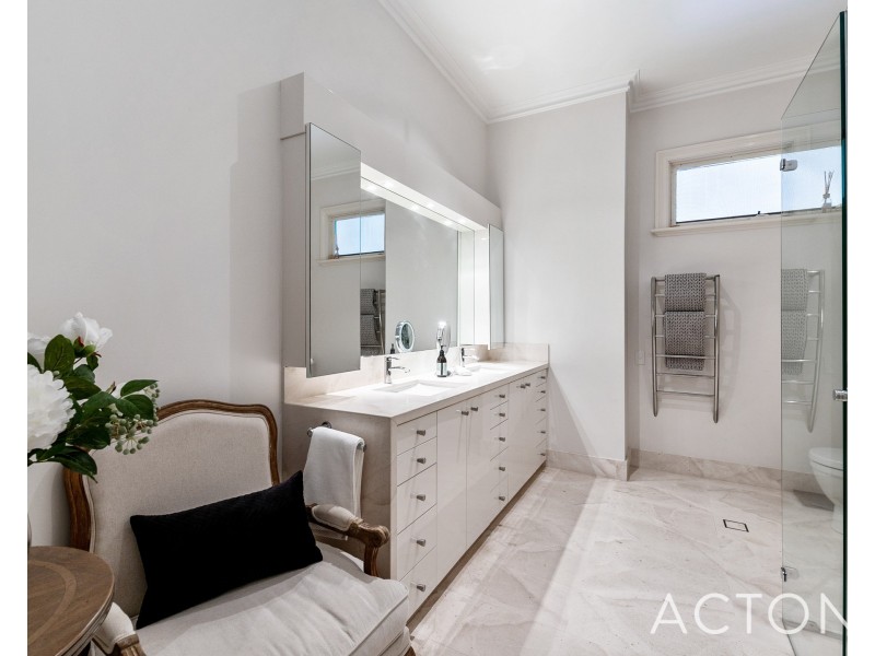 8 Riley Road, Claremont WA 6010