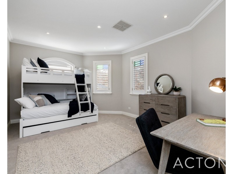 8 Riley Road, Claremont WA 6010
