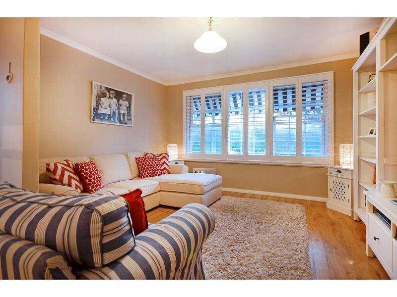 101 Milverton Avenue, Karrinyup WA 6018