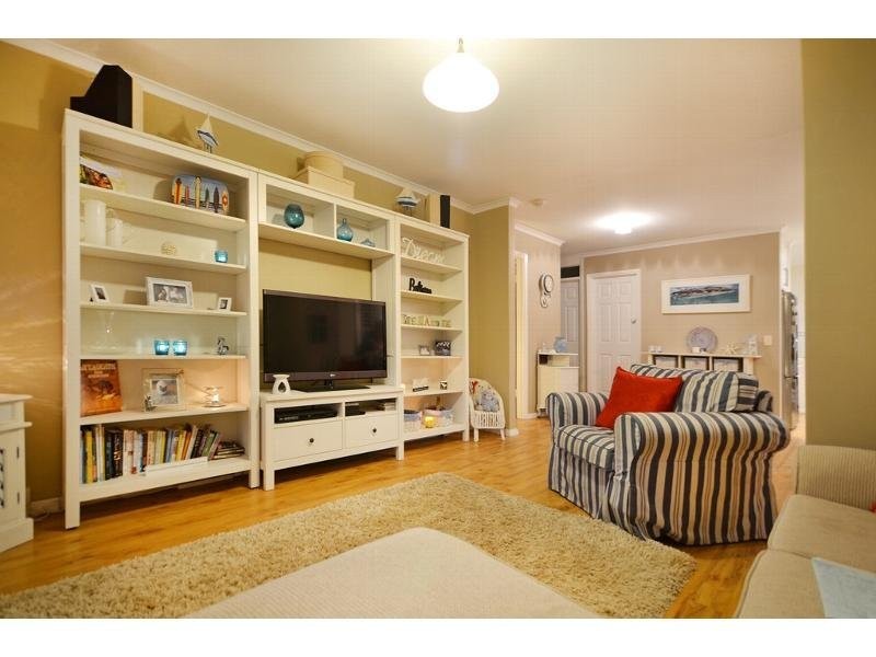 101 Milverton Avenue, Karrinyup WA 6018