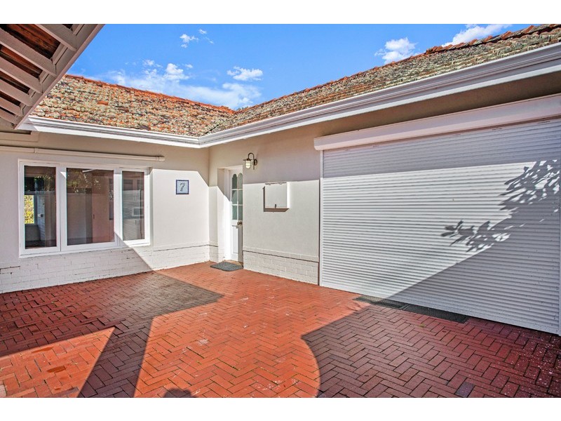 7 Winmarley Street, Floreat WA 6014