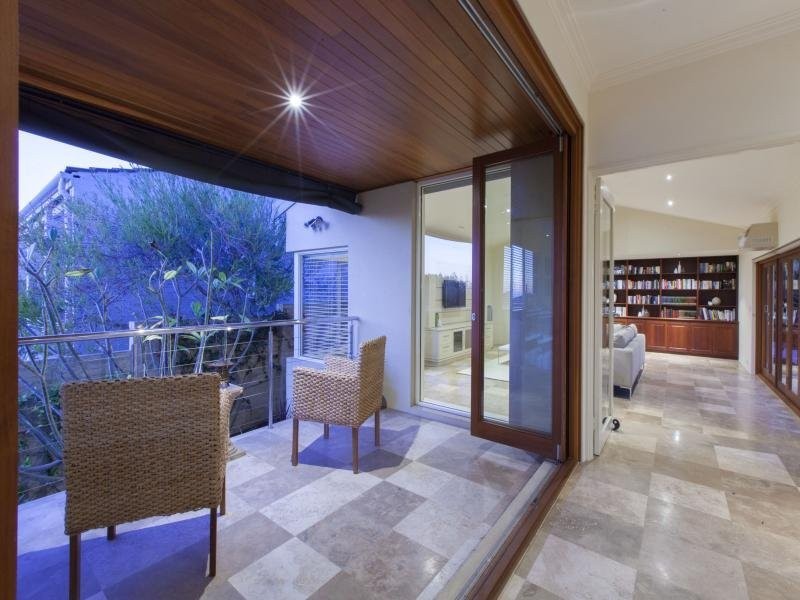 10 Calver Place, City Beach WA 6015