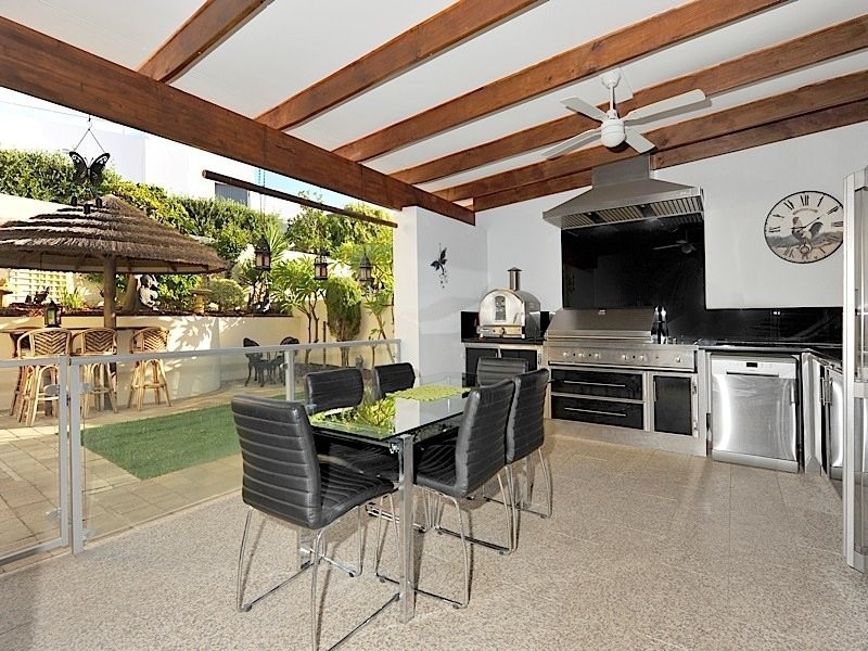 41 Marapana Road, City Beach WA 6015