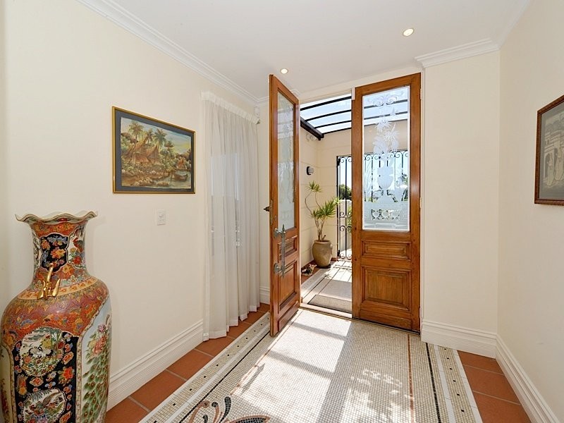 41 Marapana Road, City Beach WA 6015