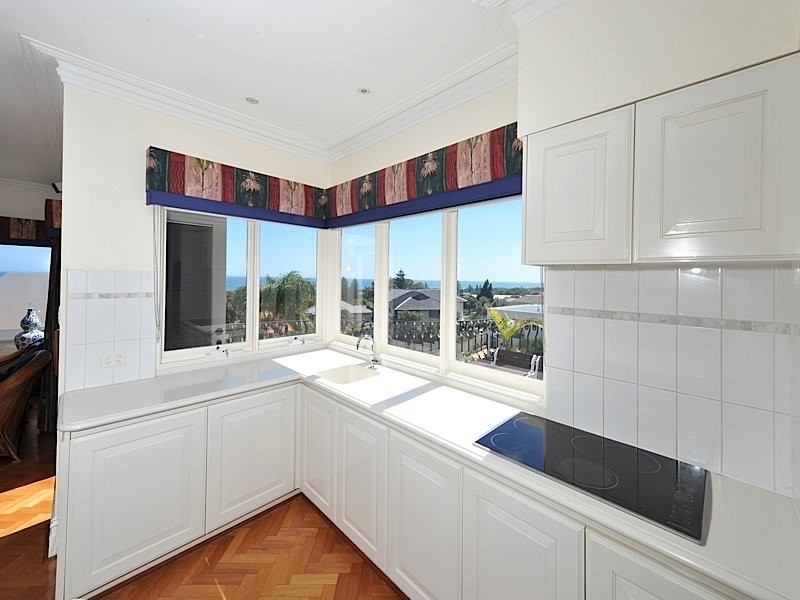 41 Marapana Road, City Beach WA 6015