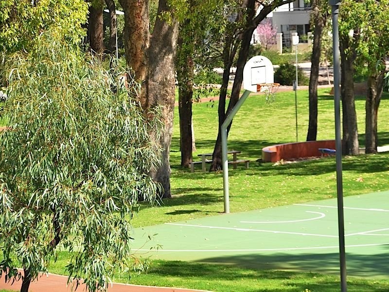 13 Alumni Terrace, Churchlands WA 6018