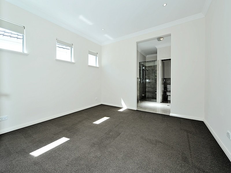 13 Alumni Terrace, Churchlands WA 6018