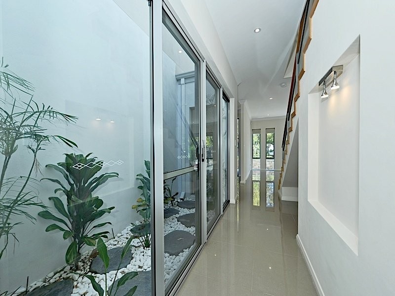 13 Alumni Terrace, Churchlands WA 6018