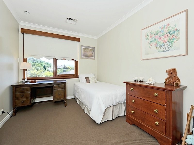 8 Linden Gardens, Floreat WA 6014